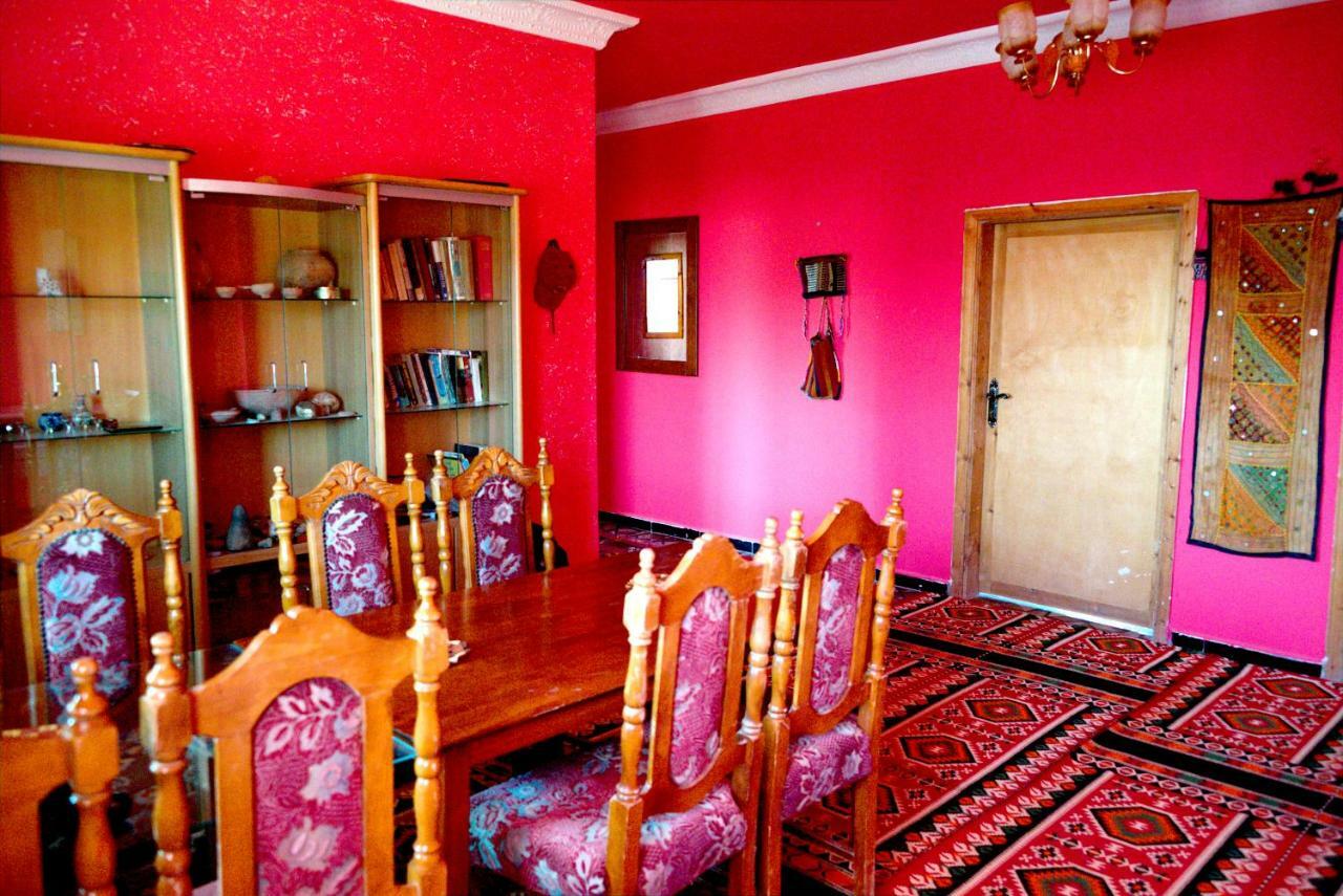 Bedouin Pink Ecohouse Bed & Breakfast Вади Муса Екстериор снимка
