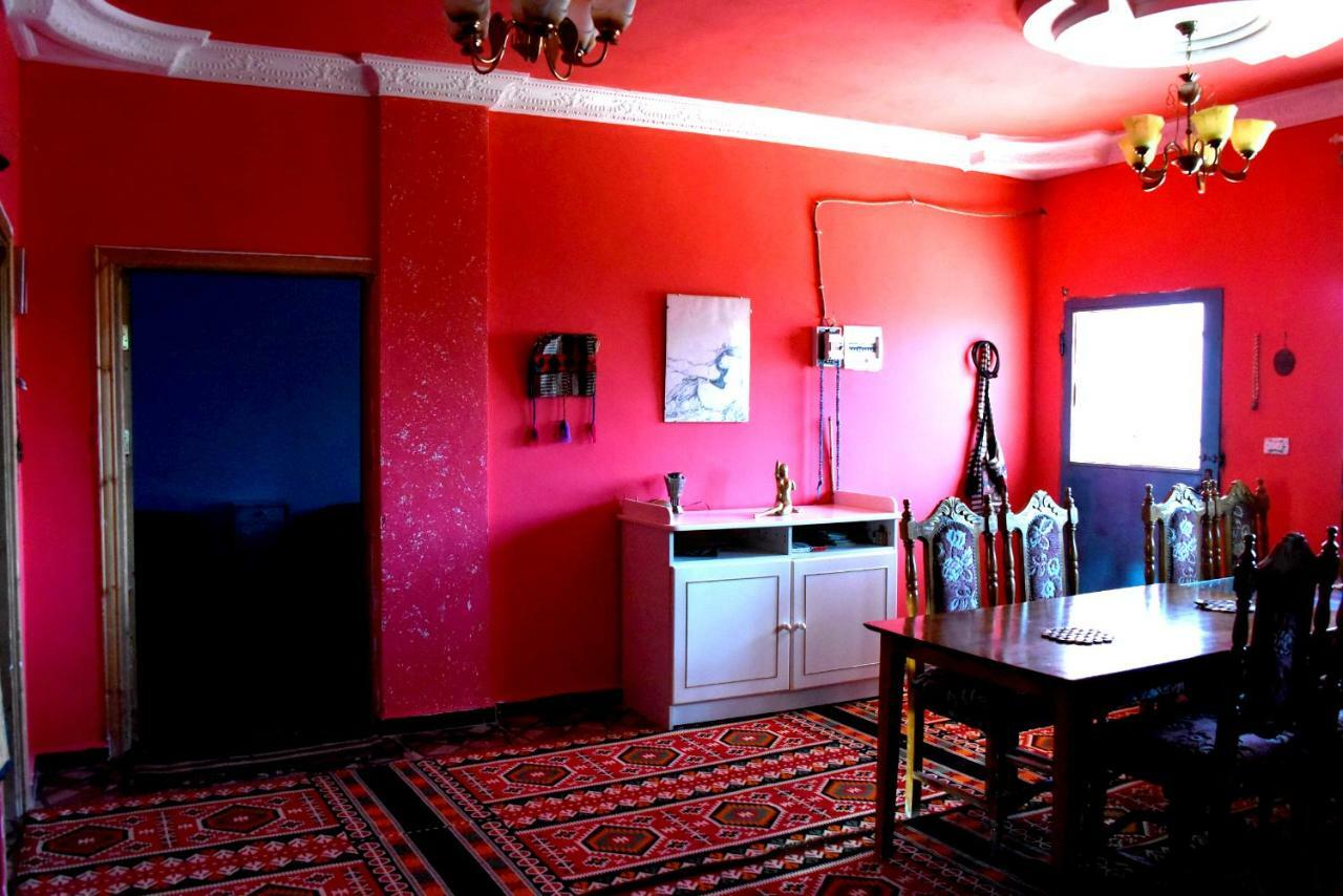 Bedouin Pink Ecohouse Bed & Breakfast Вади Муса Екстериор снимка